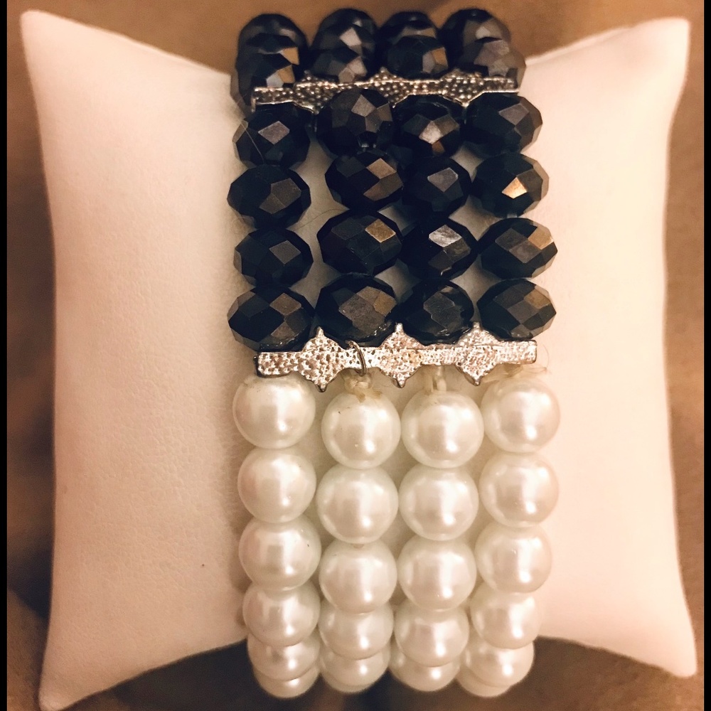 PEARL & JET BRACELET MULTI LAYER STRETCH LUNA Beaded NEW CONDITION - Picture 3 of 12